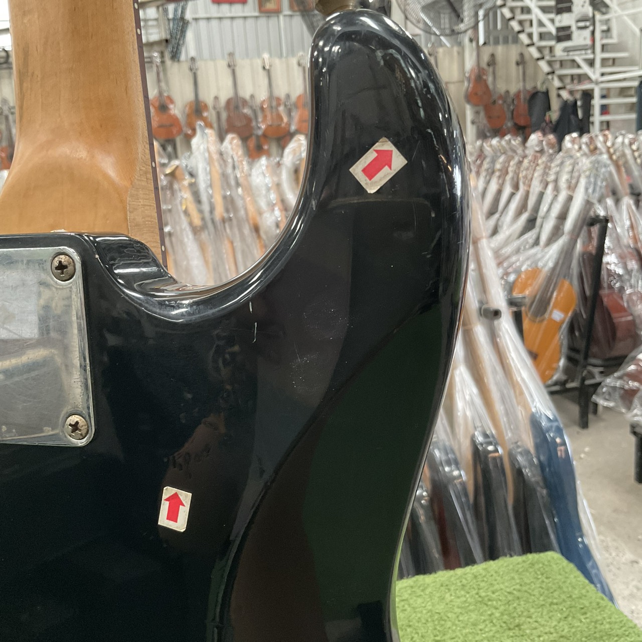 กีต้าร์ไฟฟ้า PhotoGenic