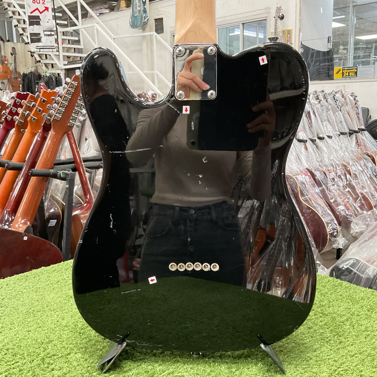 กีต้าร์ไฟฟ้า Legend