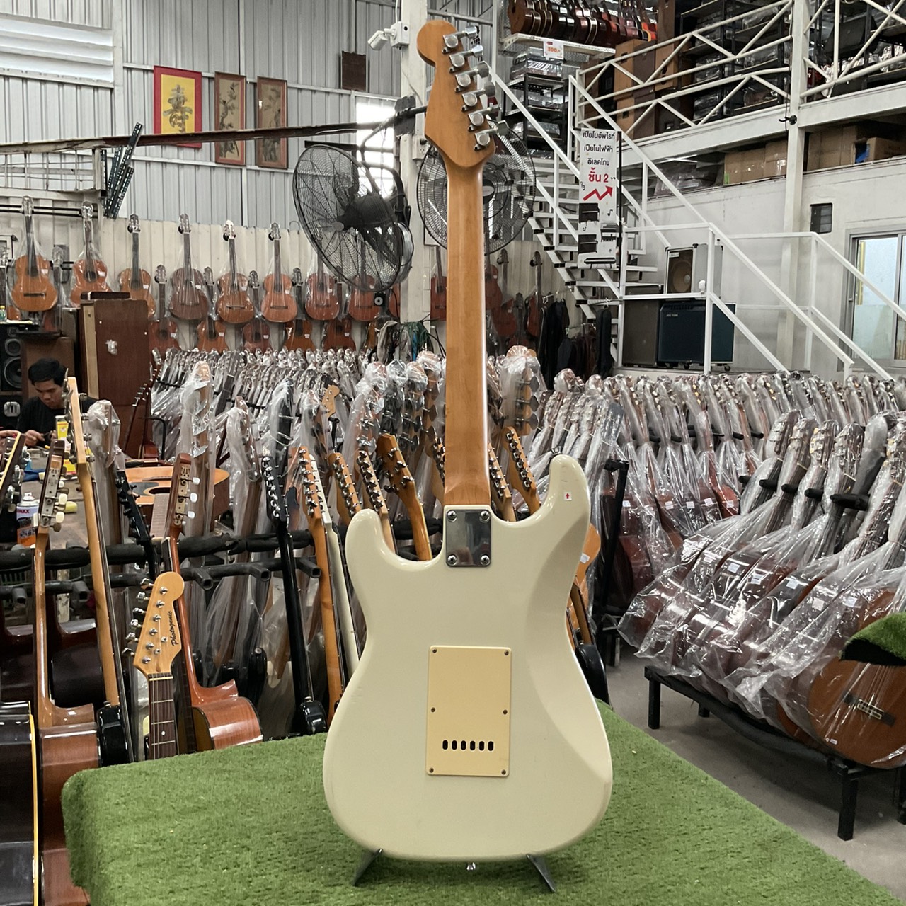 กีต้าร์ไฟฟ้า Photogenic