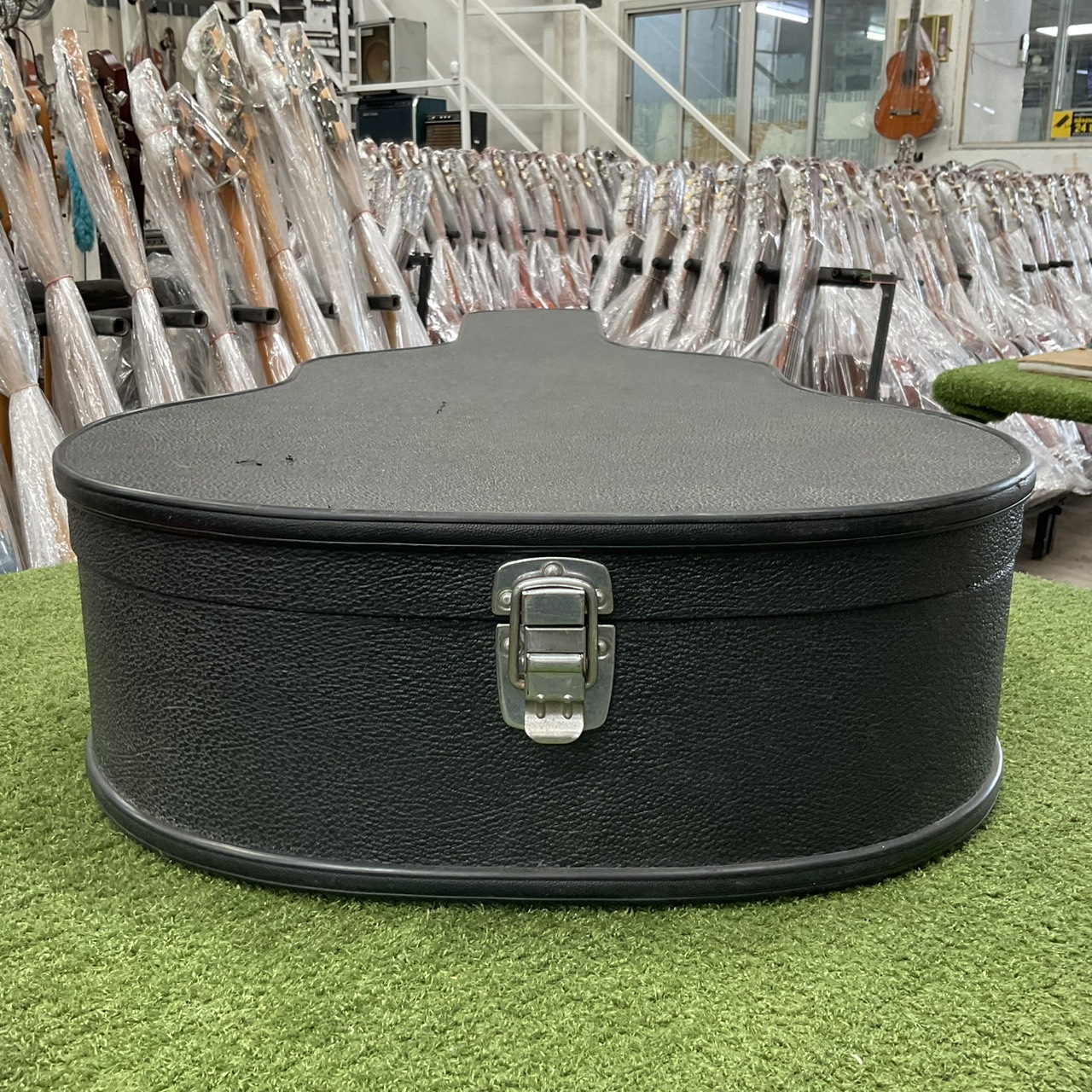 กล่องเคสกีต้าร์โปร่ง