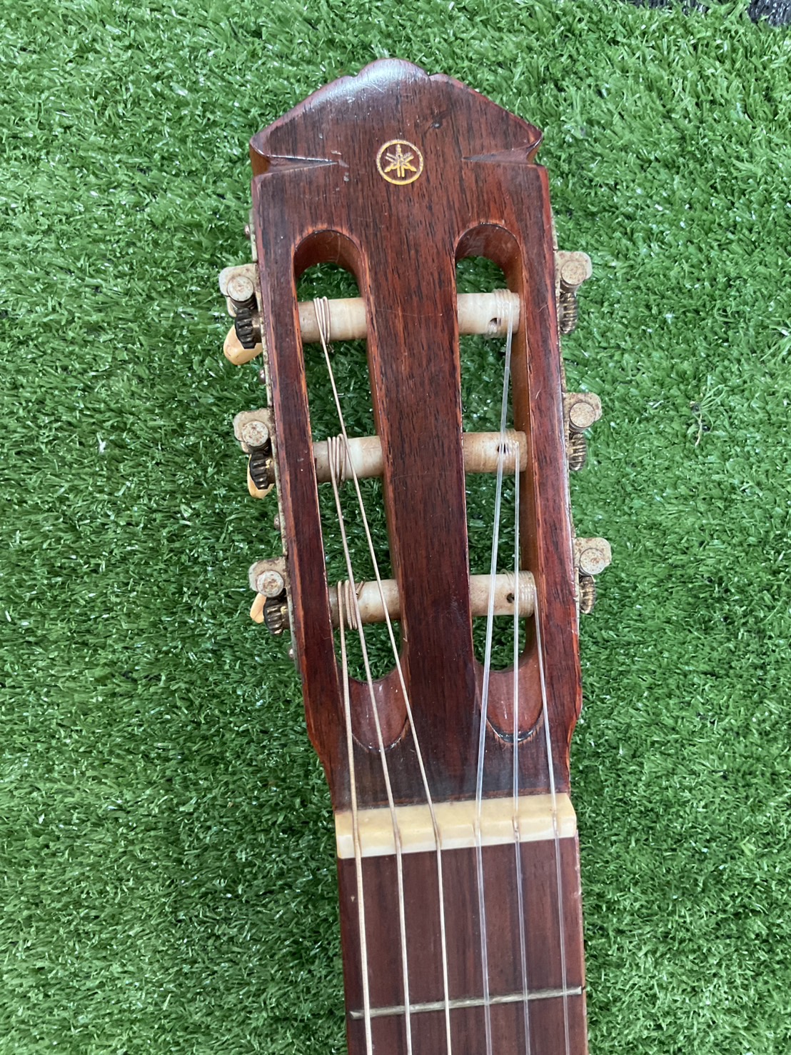 กีต้าร์คลาสสิค YAMAHA : G-70D