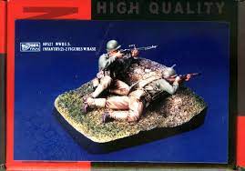โมเดลฟิกเกอร์ทหารพร้อมฐาน AFV ขนาด 1/35 HF527 WWII US INFANTRY(2)-2 HIGH QUALITY