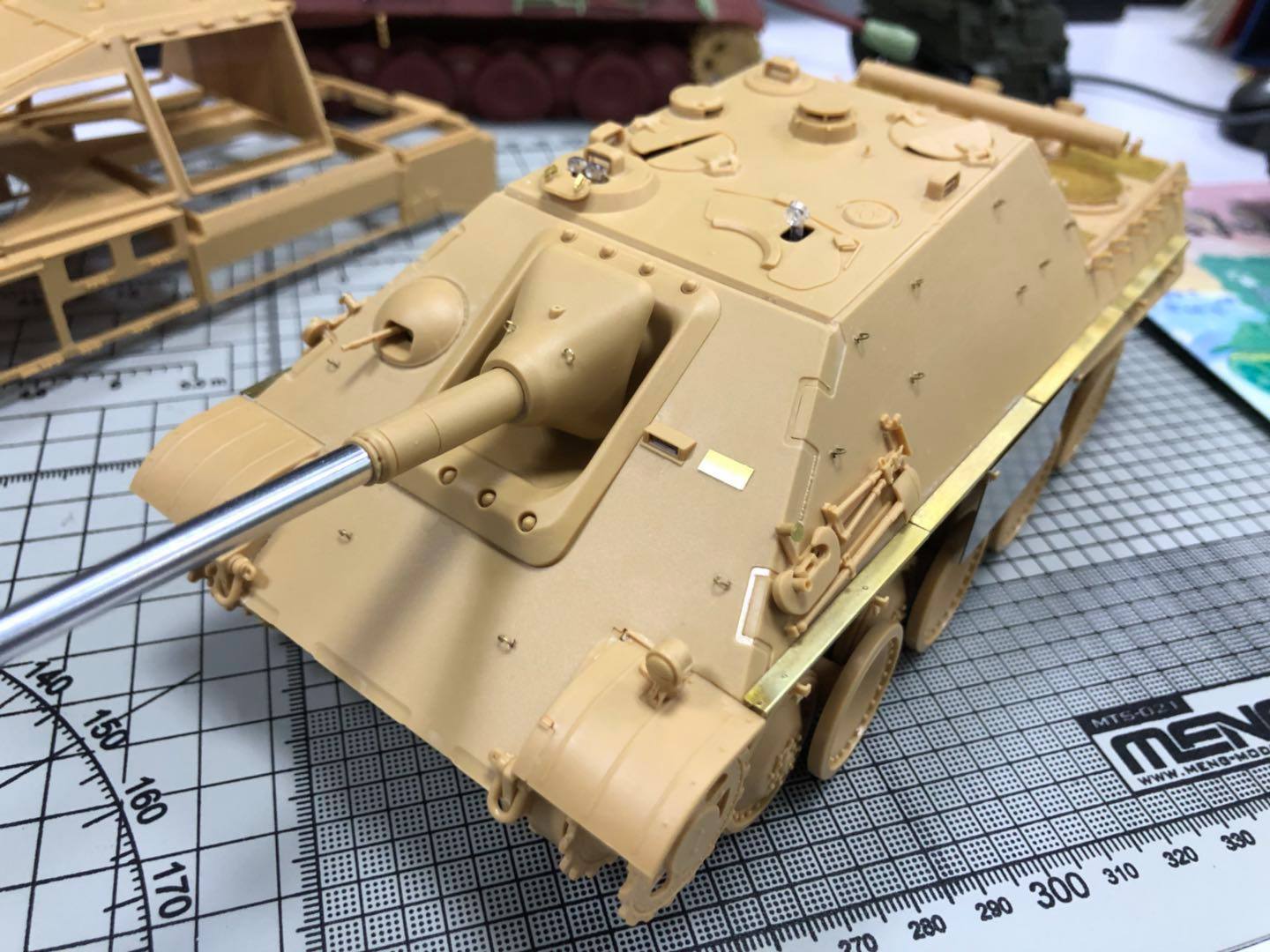 โมเดลรถถัง Meng Model ขนาด 1/35 TS-039 German Tank Destroyer Sd.Kfz.173 Jagdpanther Ausf.G1