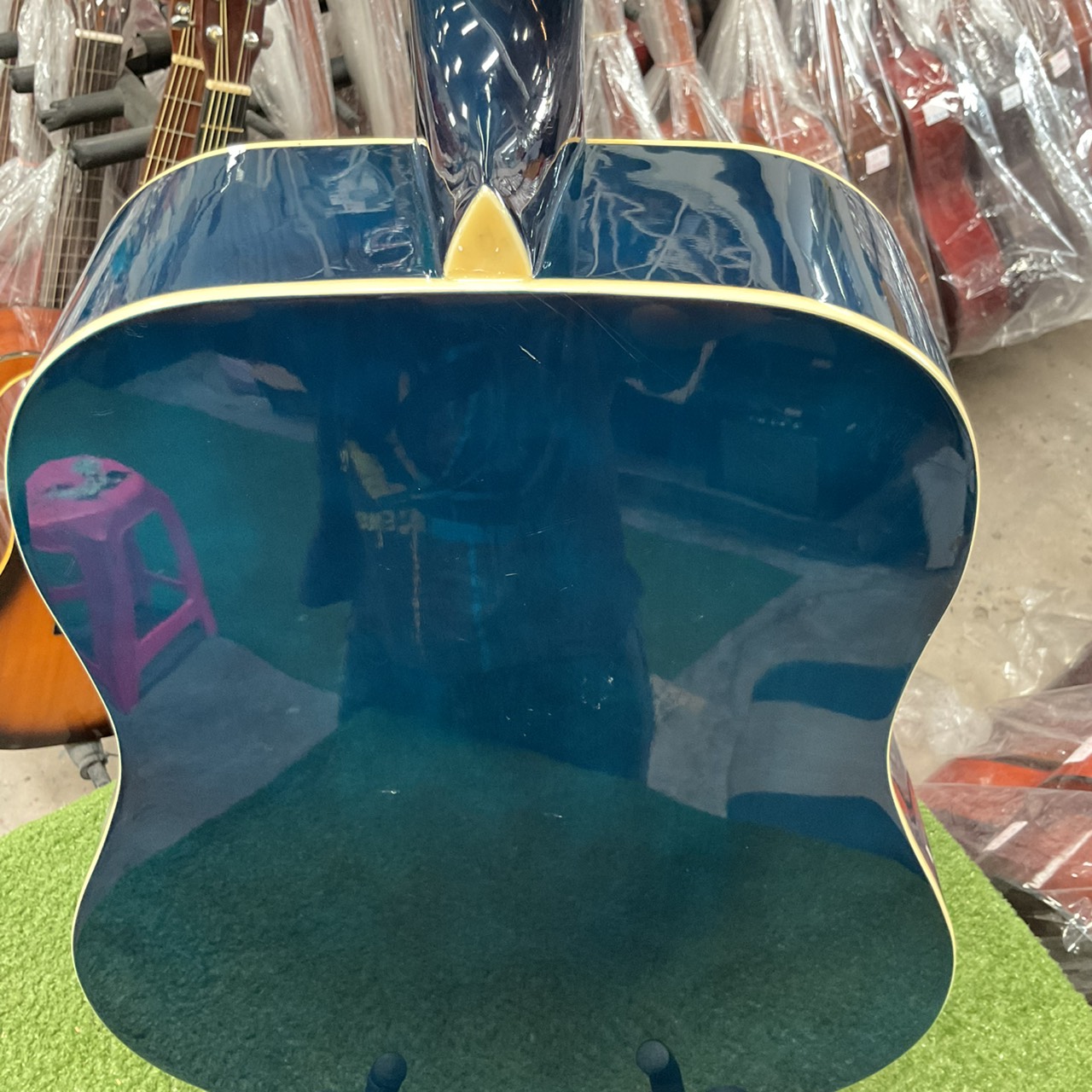 กีต้าร์โปร่ง HONEY BEE : W-15/BLS