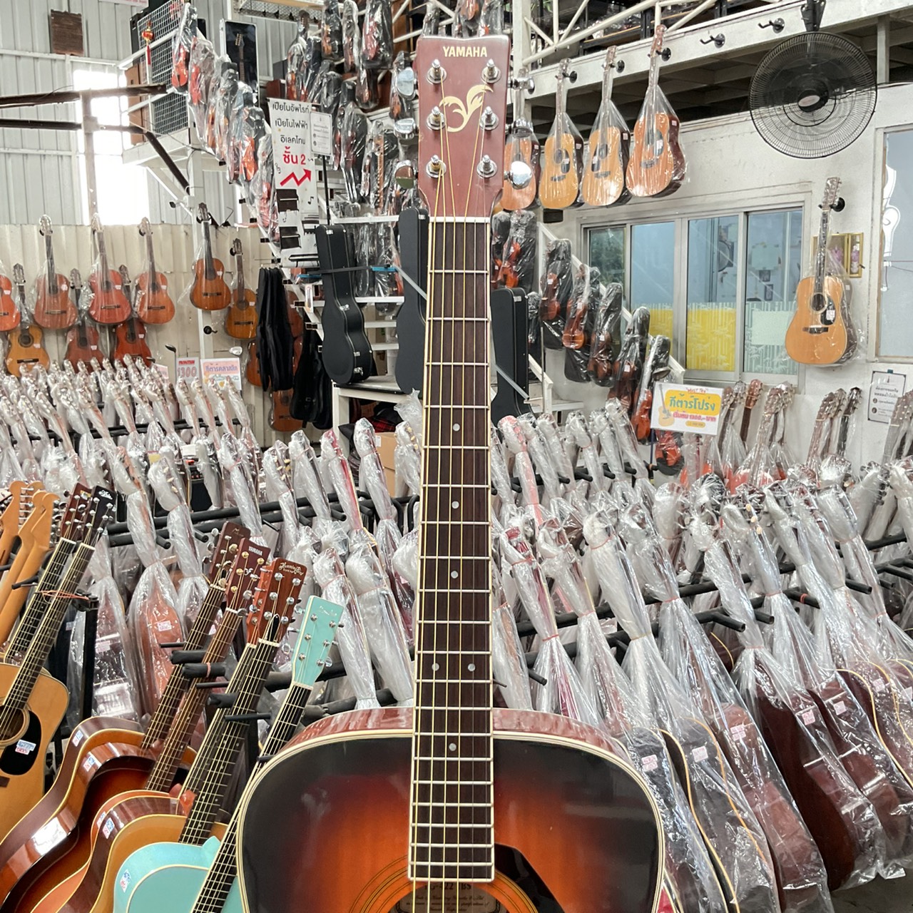 กีต้าร์โปร่ง YAMAHA : FG-422 TBS - ร้านเครื่องดนตรีมือสองญี่ปุ่น