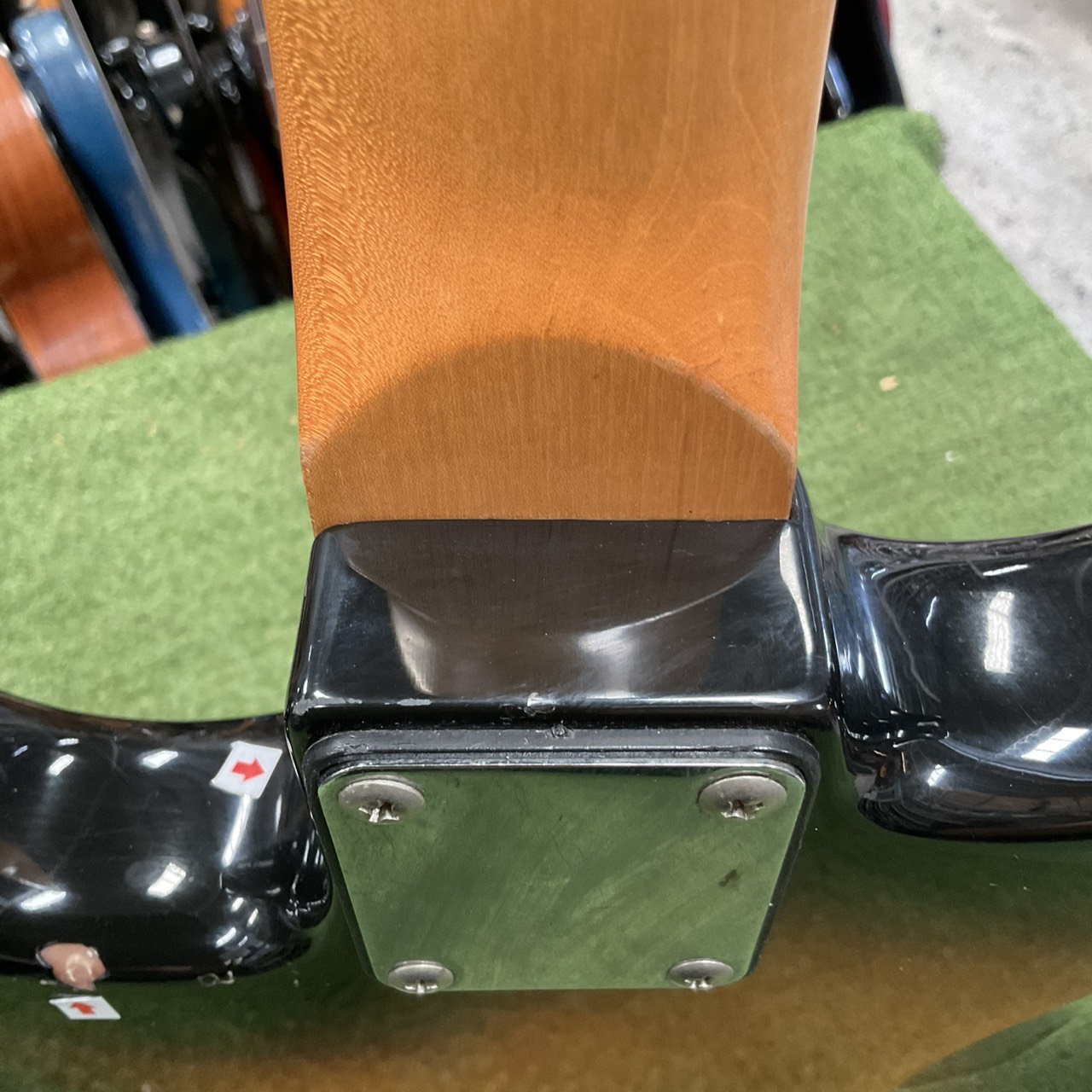 กีต้าร์ไฟฟ้า Legend