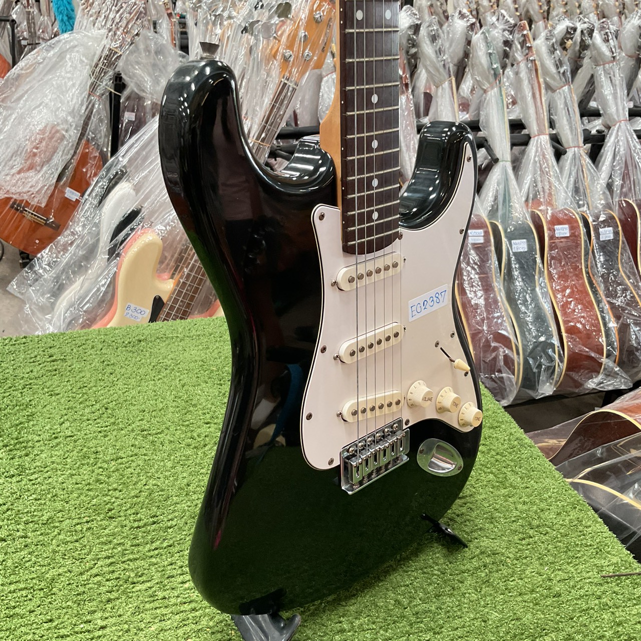 กีต้าร์ไฟฟ้า PHOTO GENIC