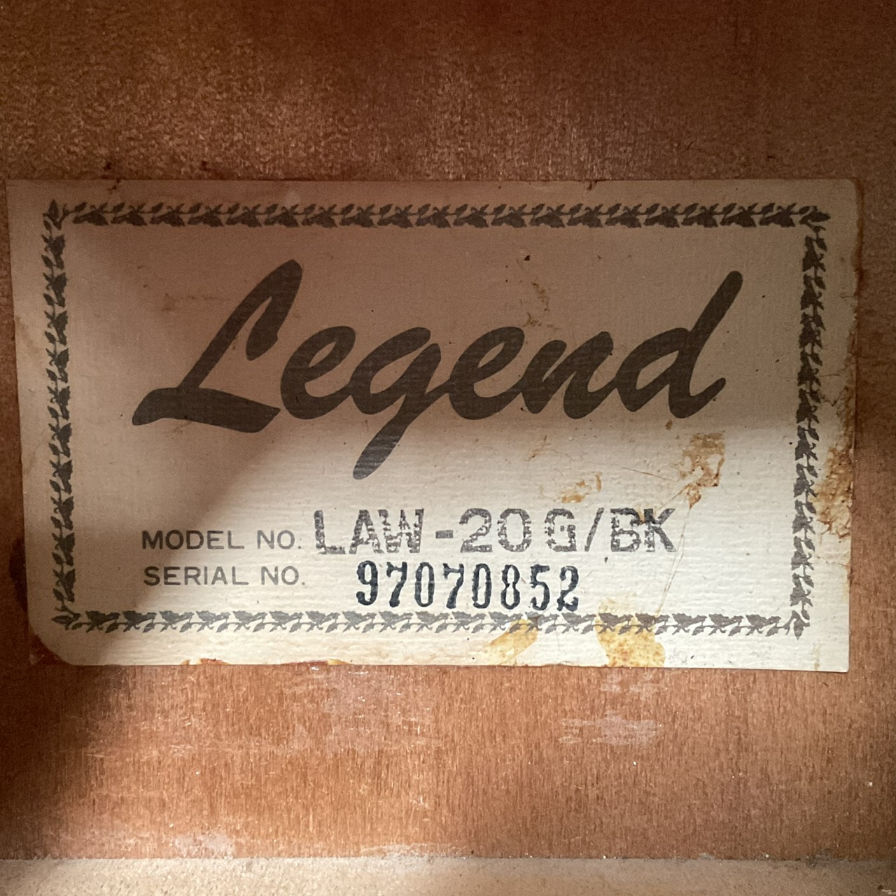 กีต้าร์โปร่ง Legend : LAW-20G/BK