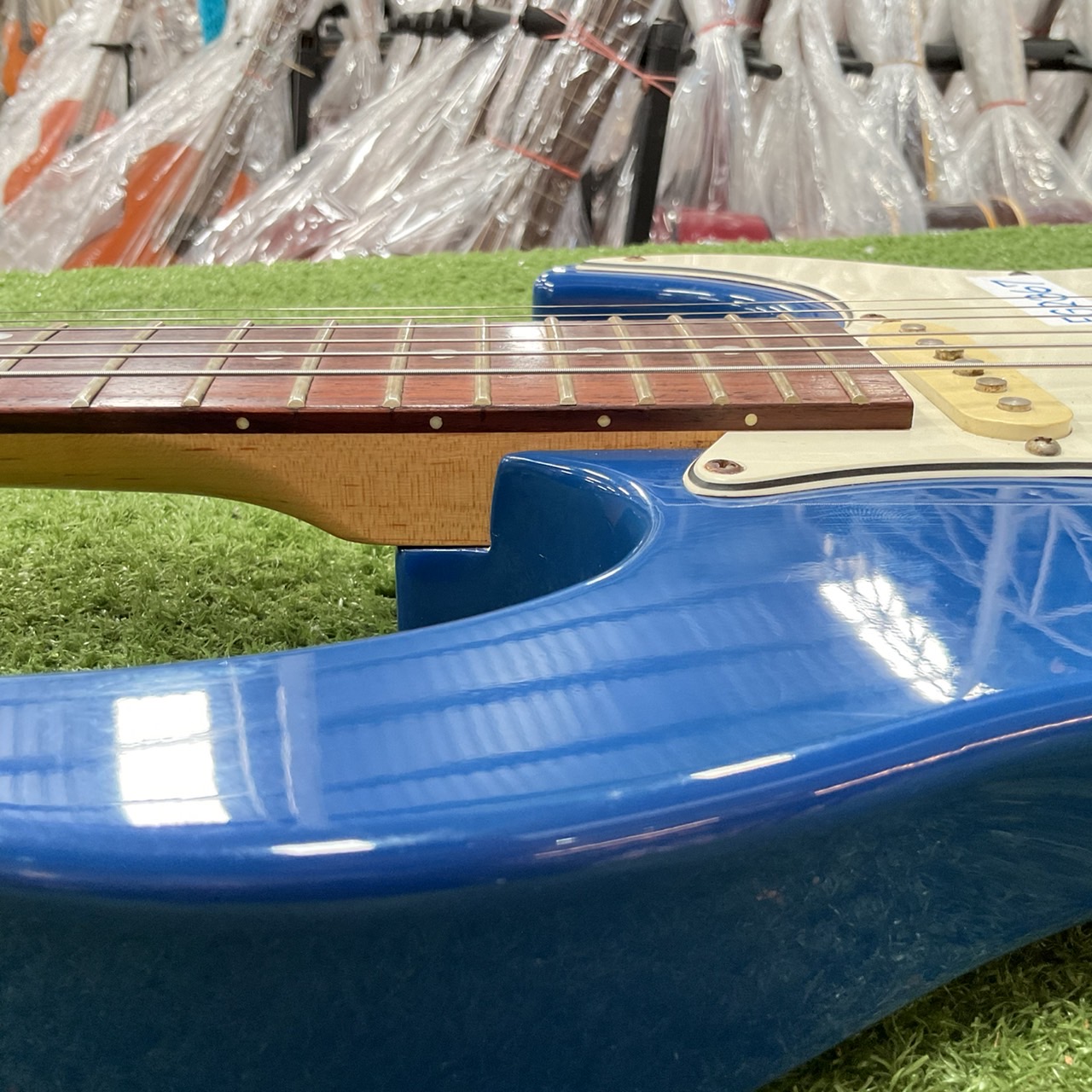 กีต้าร์ไฟฟ้า CHATTING BRID