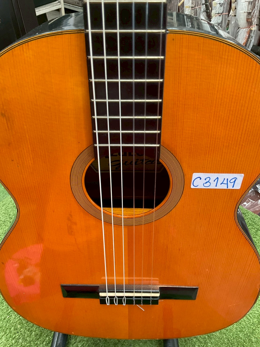 กีต้าร์คลาสสิค AzaLea