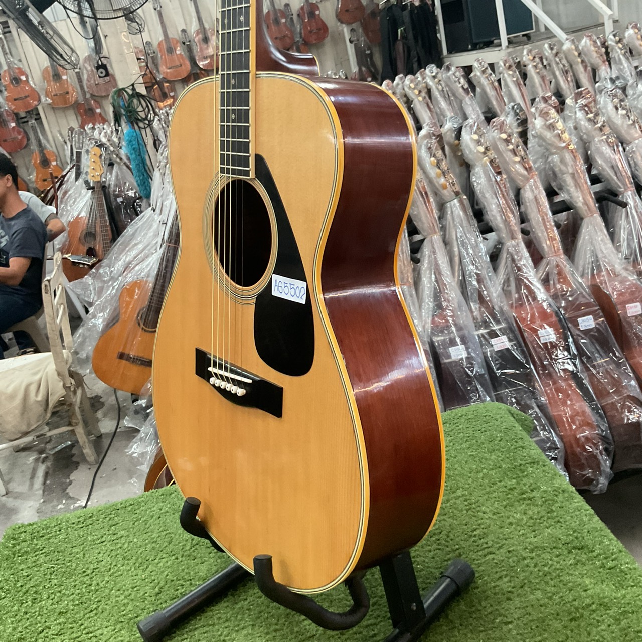 กีต้าร์โปร่ง YAMAHA : FG-252D