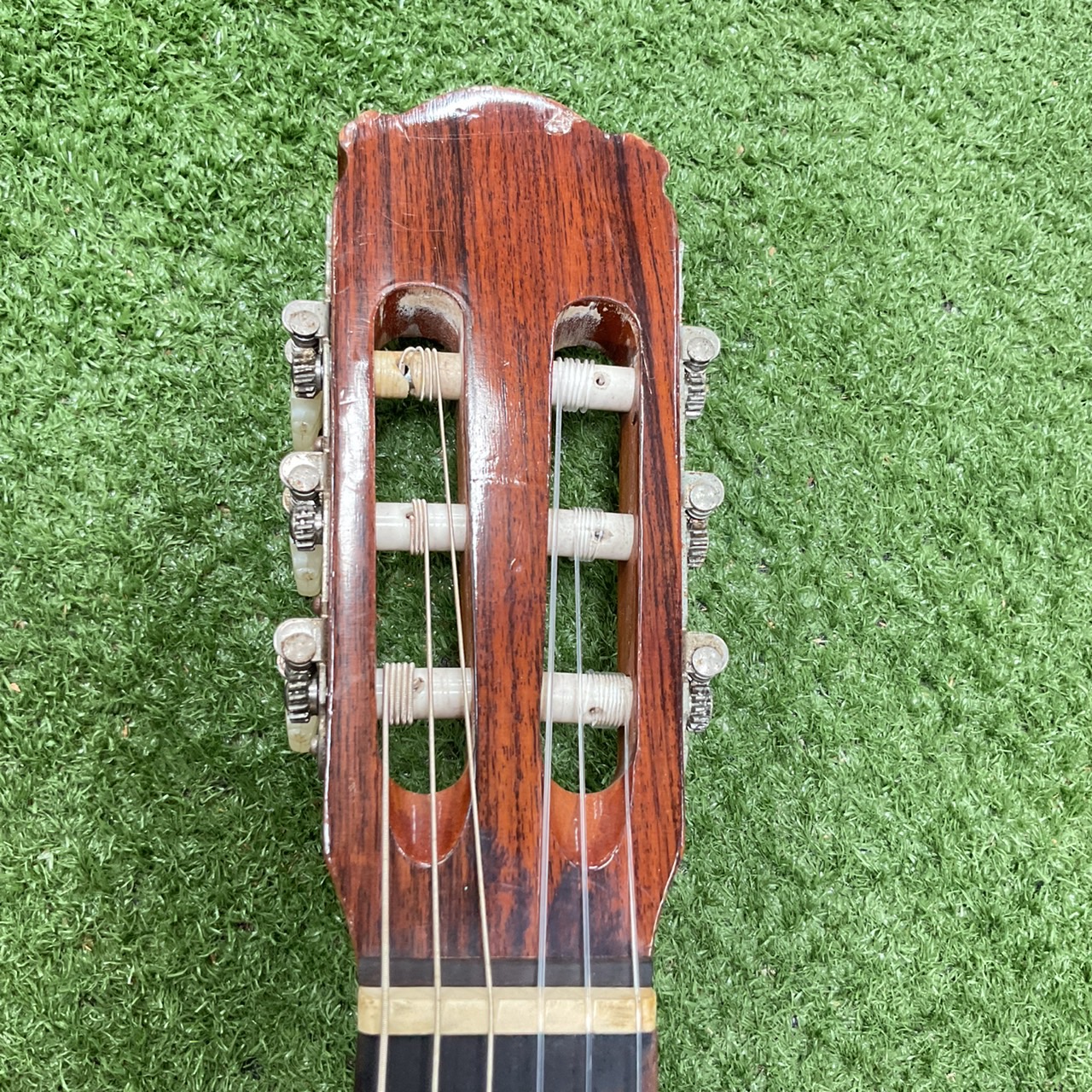 กีต้าร์คลาสสิค Abe Gut : No.315