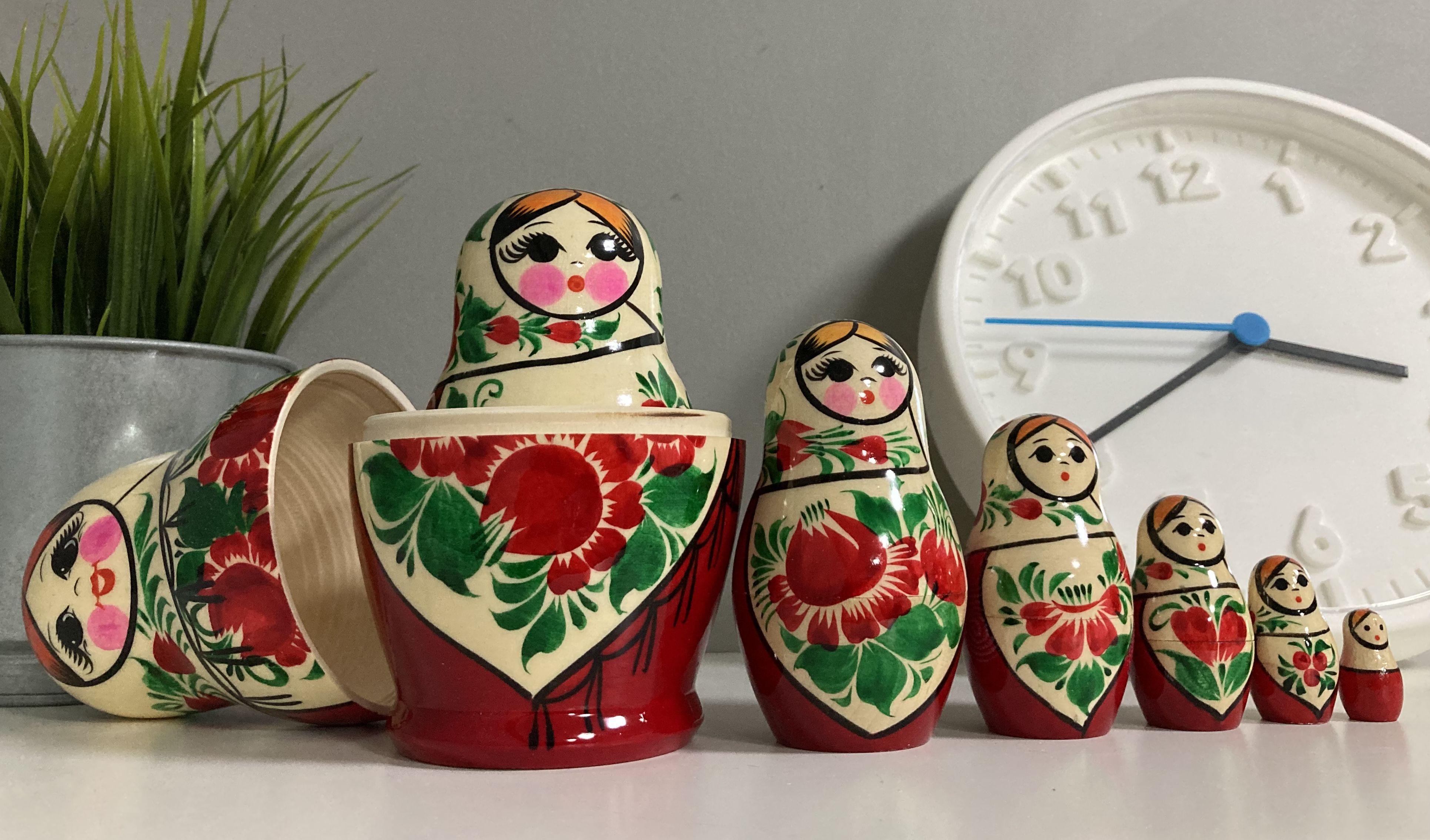 ตุ๊กตาแม่ลูกดก (Matryoshka) - From Russia With Love "SEMENOV Style"