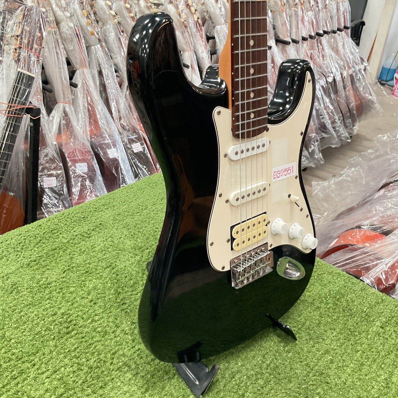 กีต้าร์ไฟฟ้า BUSKER'S