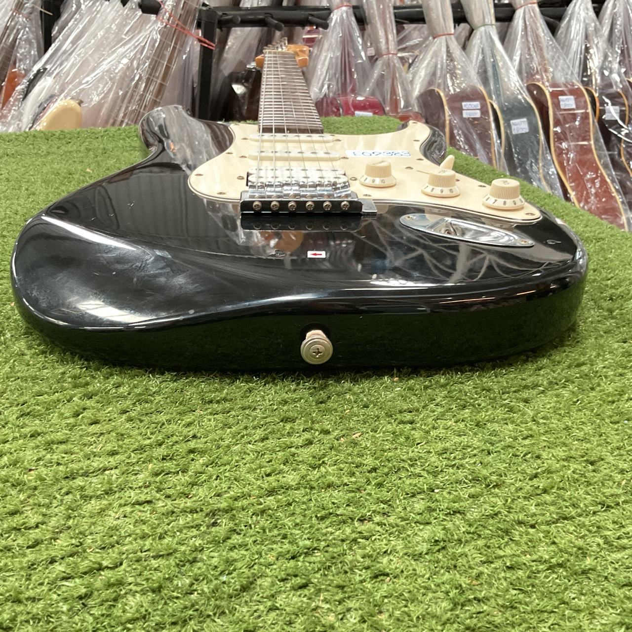 กีต้าร์ไฟฟ้า BUSKER'S