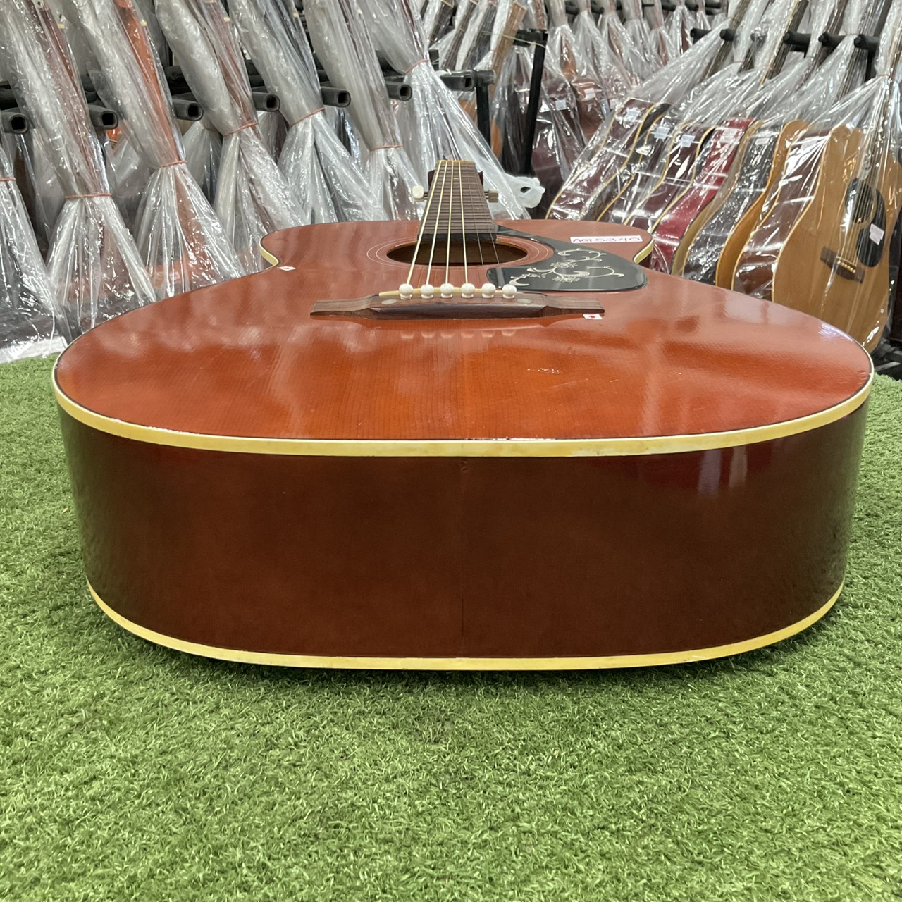 กีต้าร์โปร่ง Flamenco