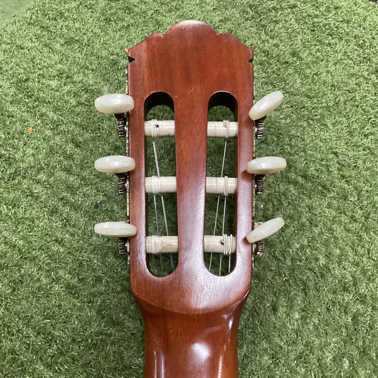 กีต้าร์คลาสสิค Aanton : No.120