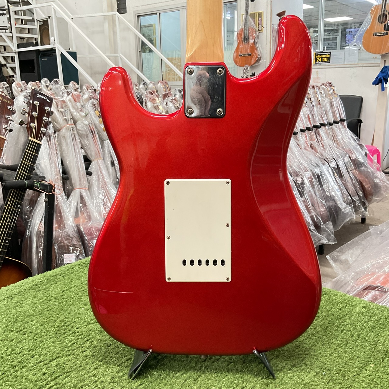 กีต้าร์ไฟฟ้า Bacchus : UNIVERSE