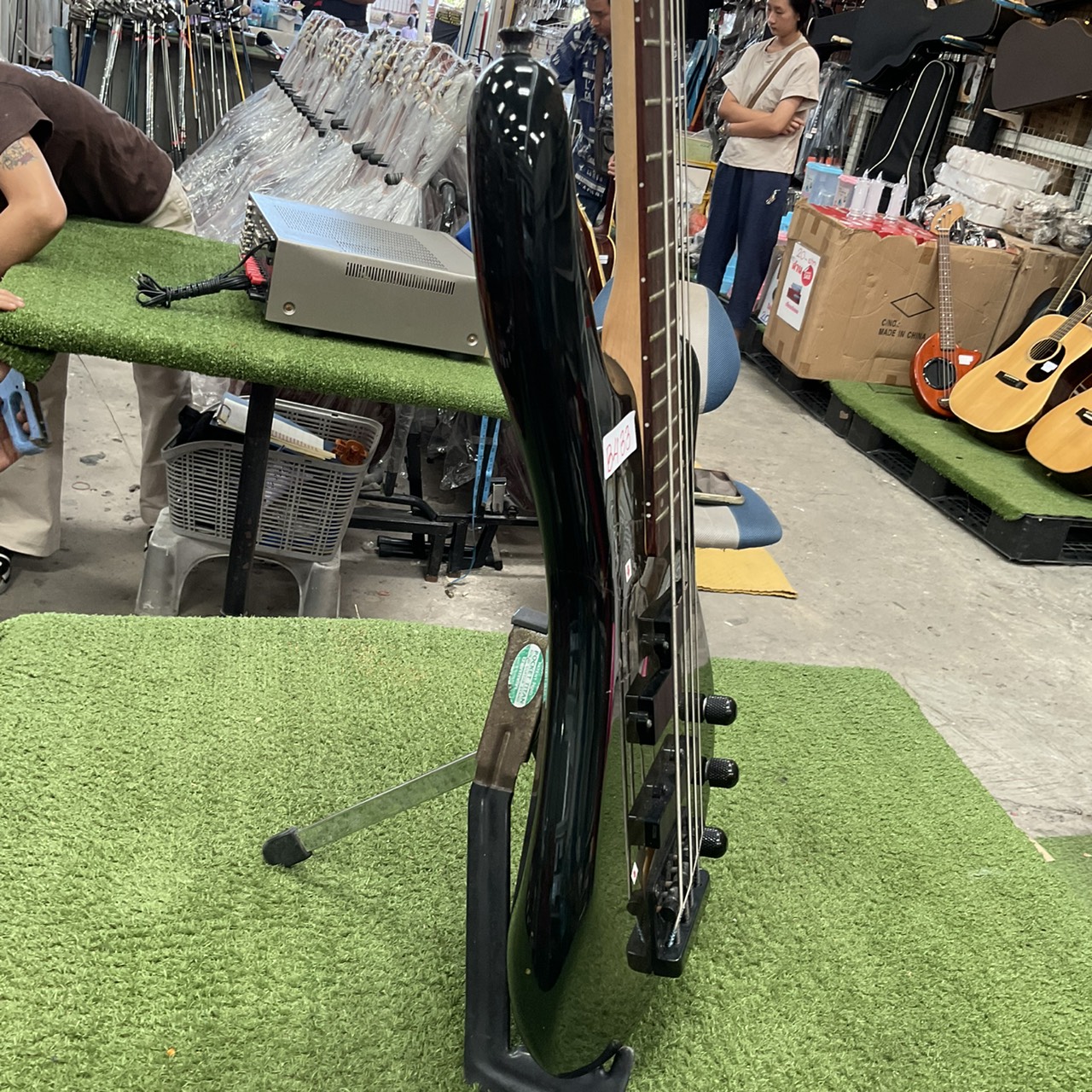 กีต้าร์เบส SDGR BY IBANEZ