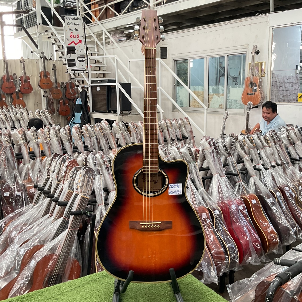 กีต้าร์โปร่งไฟฟ้า Barclay : SA350 TBS
