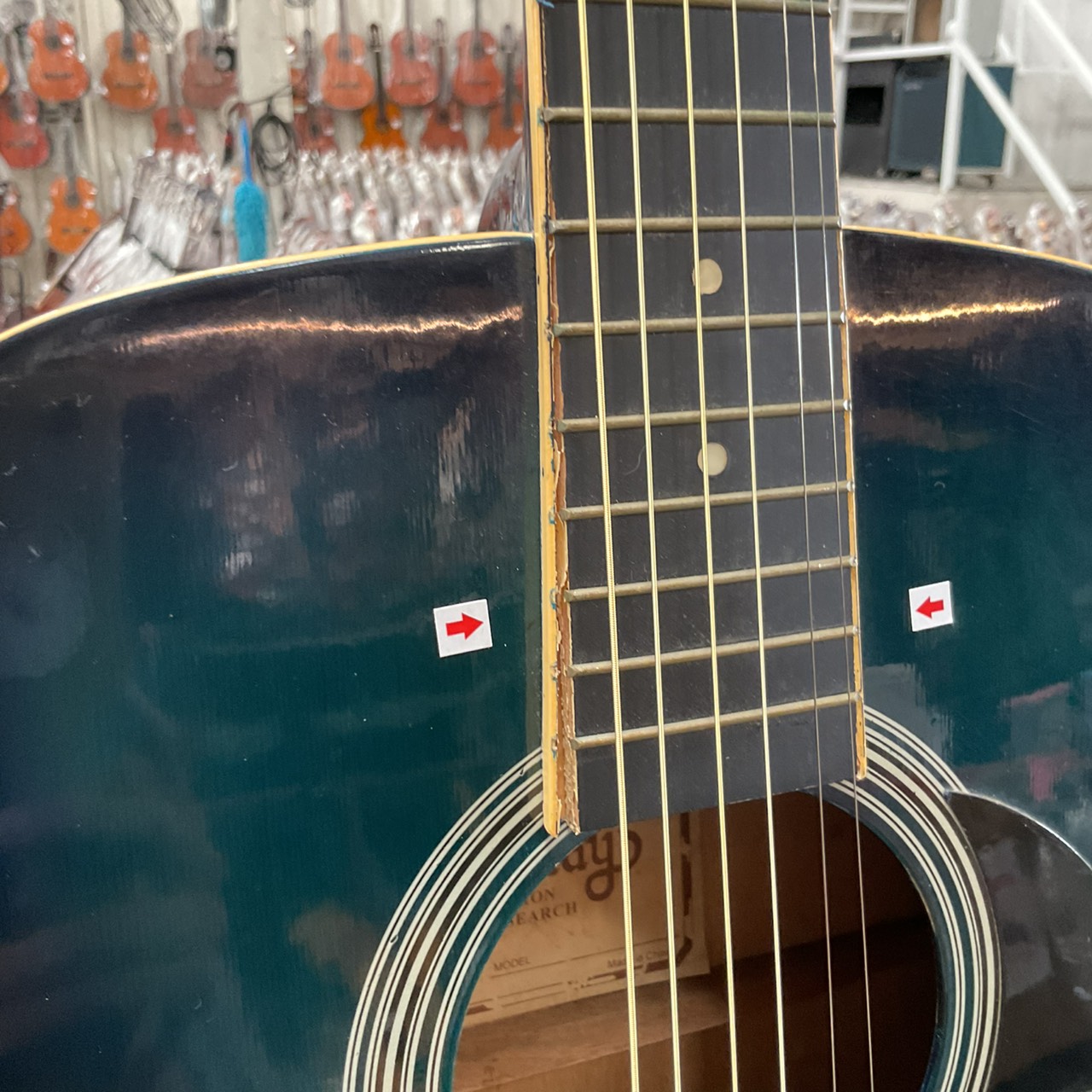 กีต้าร์โปร่ง Barclay