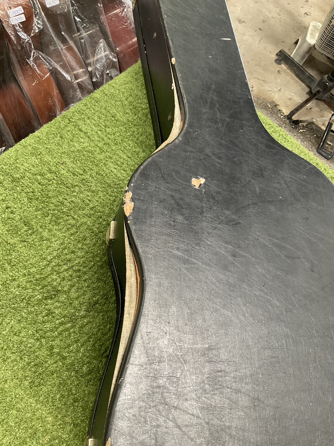 กล่องเคสกีต้าร์โปร่ง