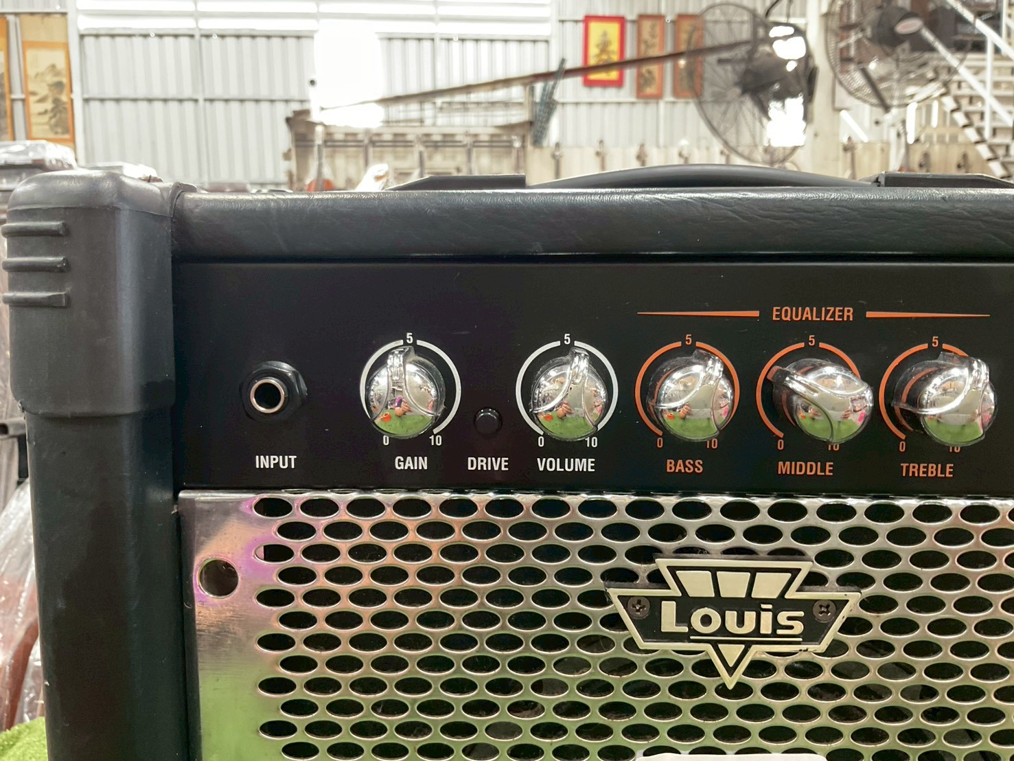 แอมป์กีต้าร์ Louis : LGA-15