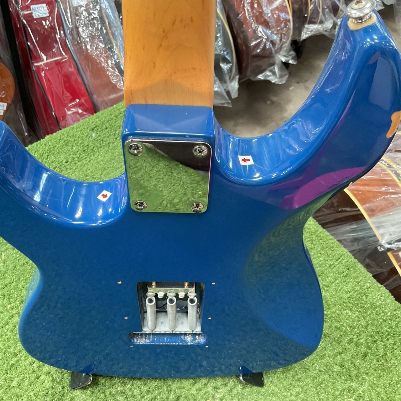 กีต้าร์ไฟฟ้า CHATTING BRID