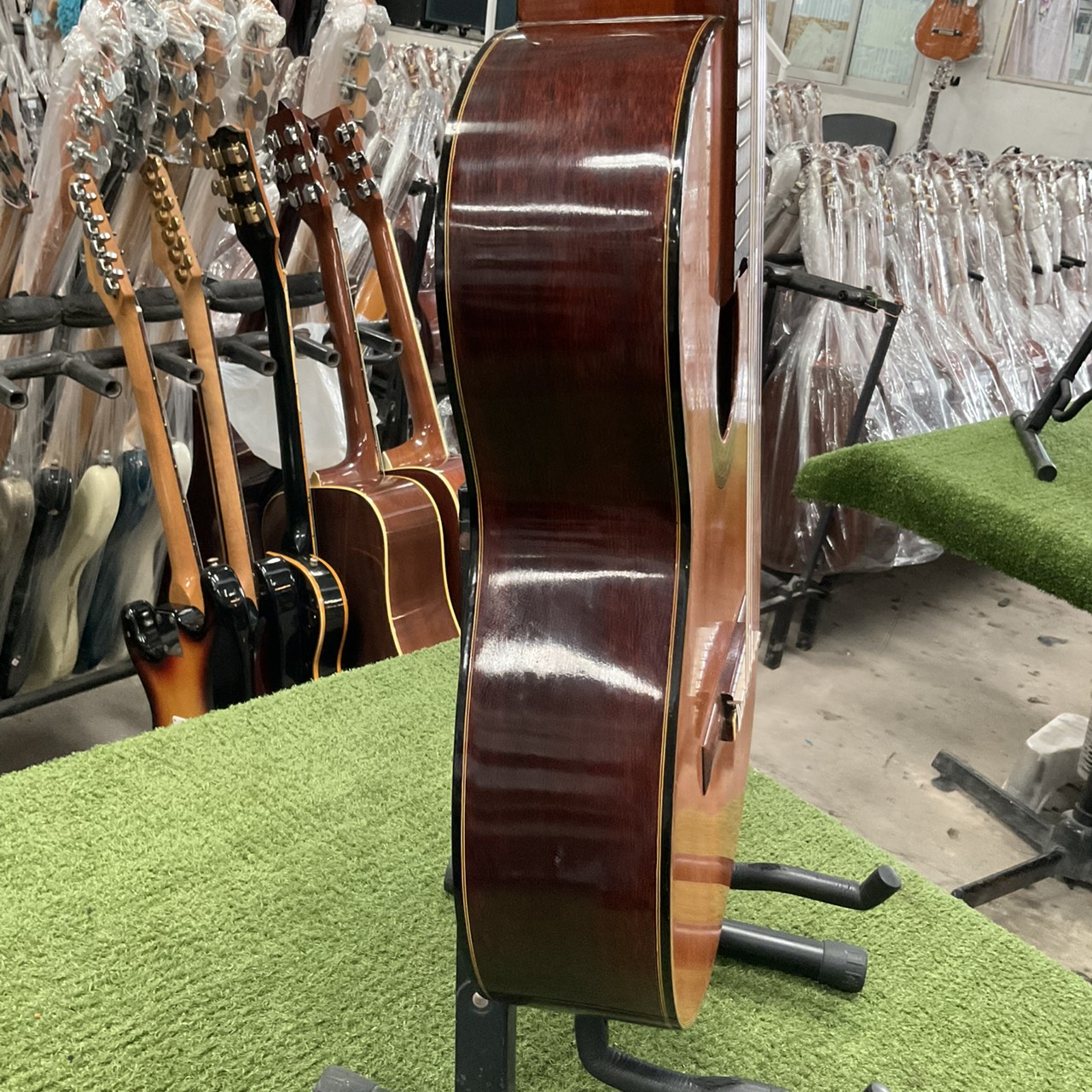 กีต้าร์คลาสสิค Aanton : No.120