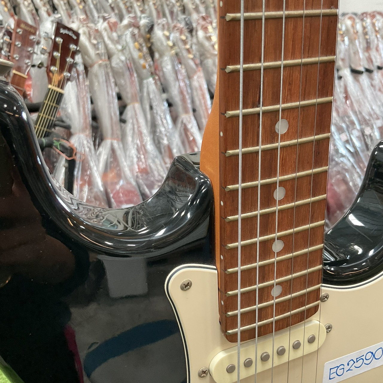 กีต้าร์ไฟฟ้า SELDER