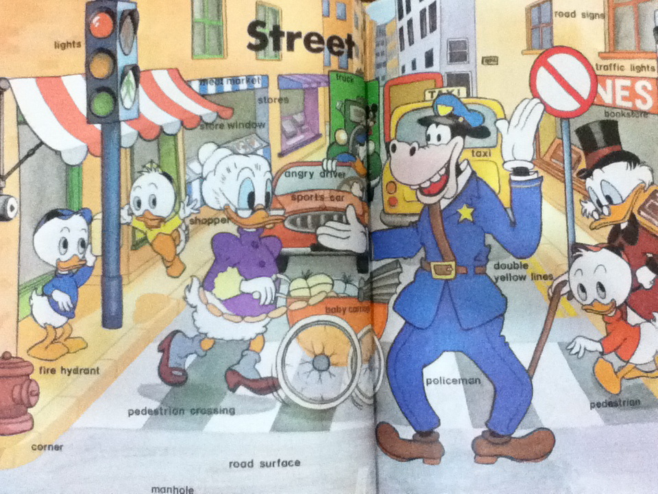 WALT Disney's WORDS THAT NAME THINGS