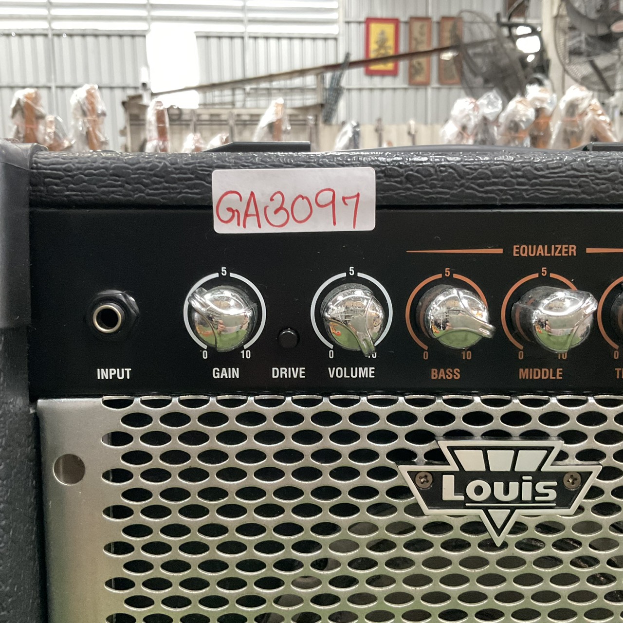 แอมป์กีต้าร์ Louis : LGA-15