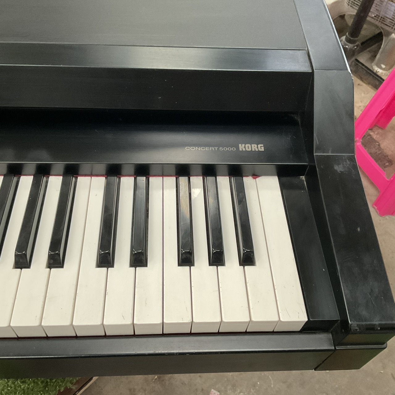 เปียโน KORG : C-5000 สินค้าไม่พร้อมใช้งาน (ต้องซ่อม)