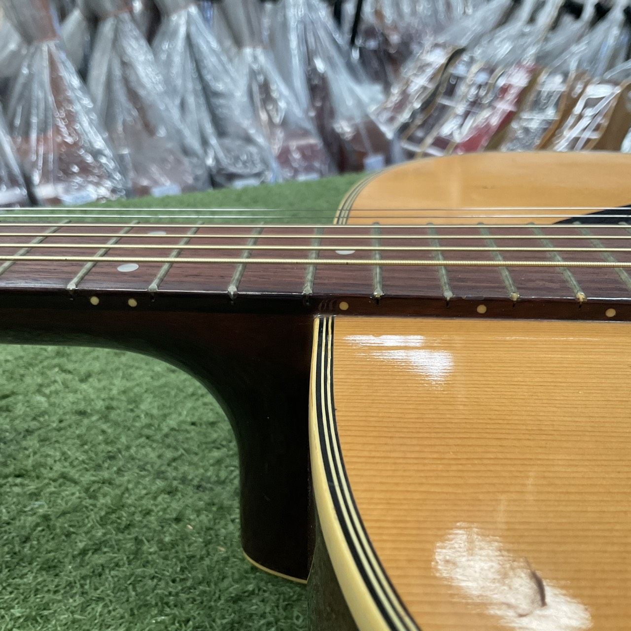 กีต้าร์โปร่ง YAMAHA : FG-151