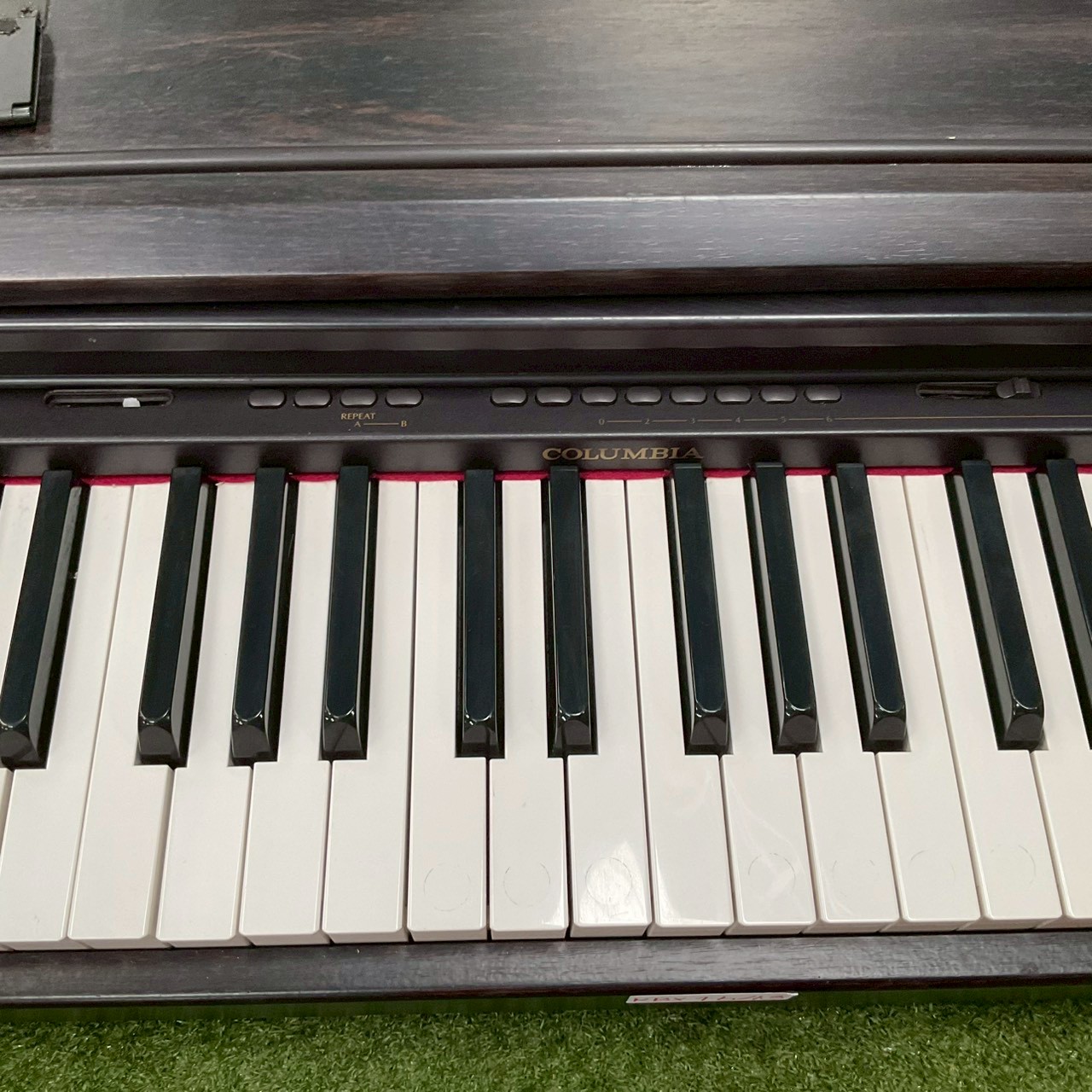 เปียโน COLUMBIA : EP-345 สินค้าไม่พร้อมใช้งาน (ต้องซ่อม)