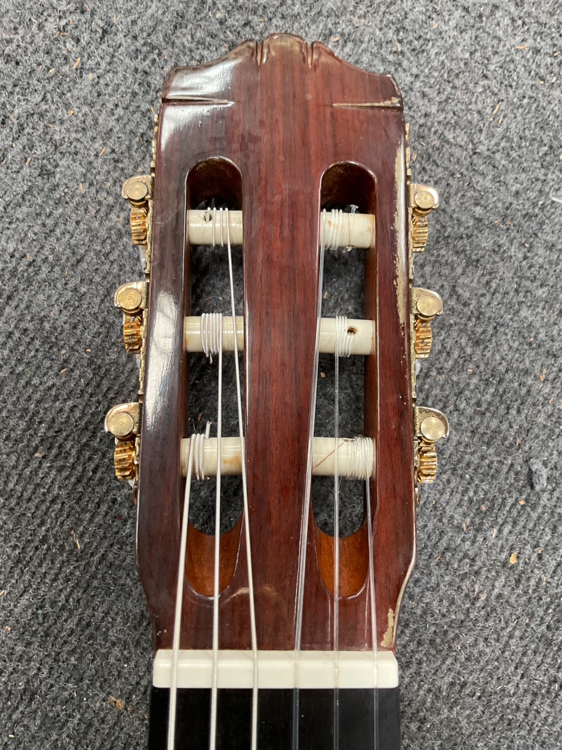 กีต้าร์คลาสสิค YAMAHA : C-325