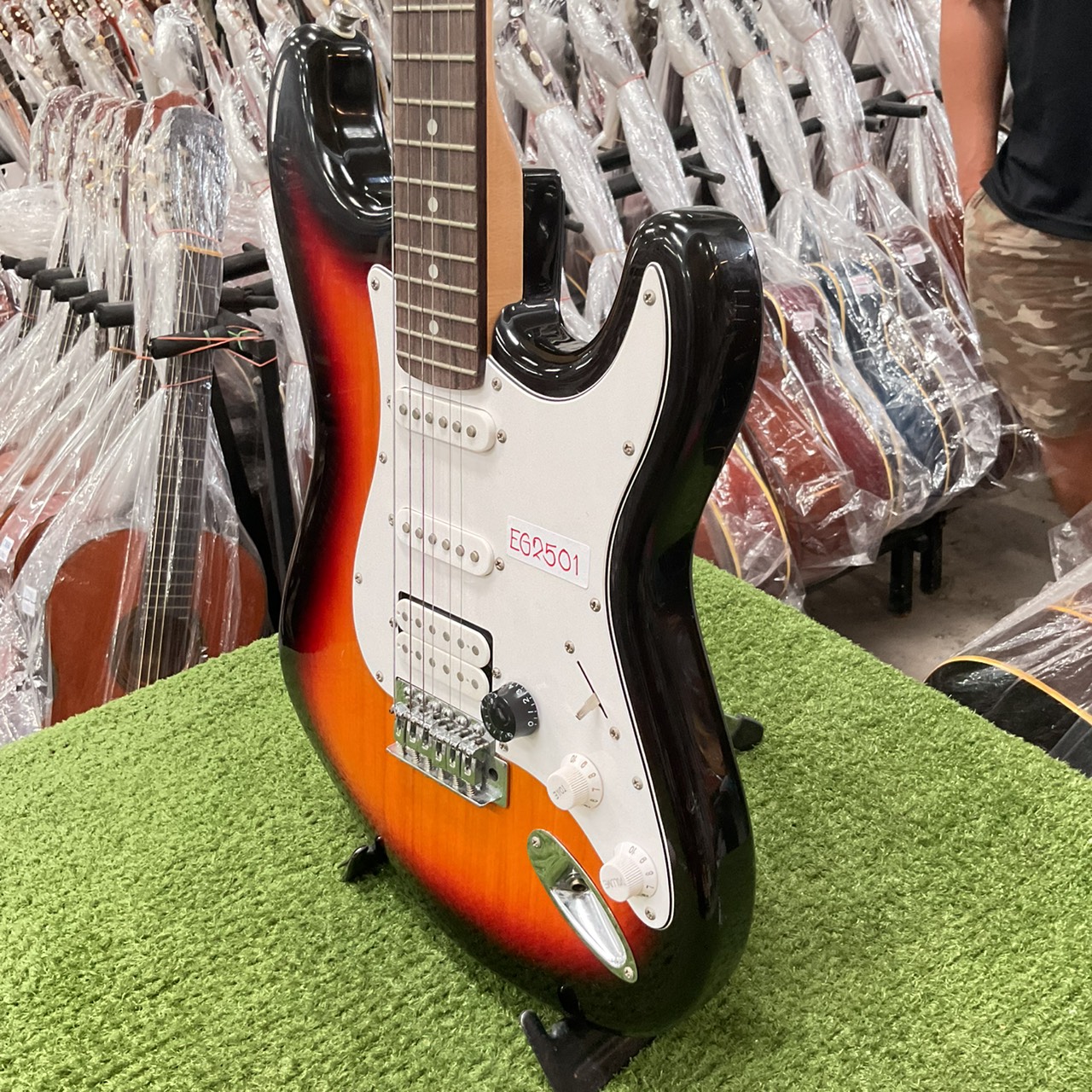 กีต้าร์ไฟฟ้า SELDER