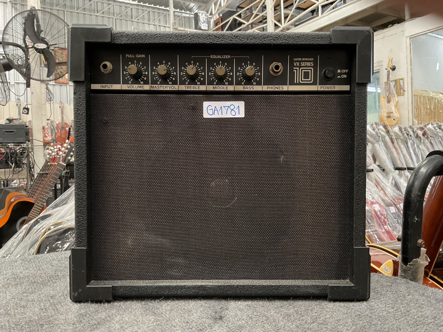 แอมป์กีต้าร์ YAMAHA : VX10