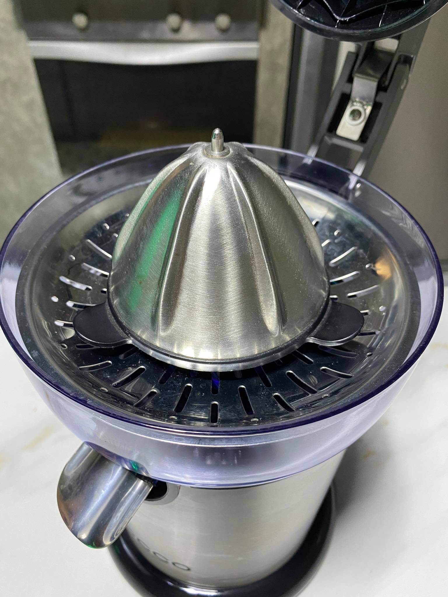 เครื่องคั้นน้ำส้ม เครื่องคั้นน้ำมะนาว ROCCO กำลังไฟ 130 วัต