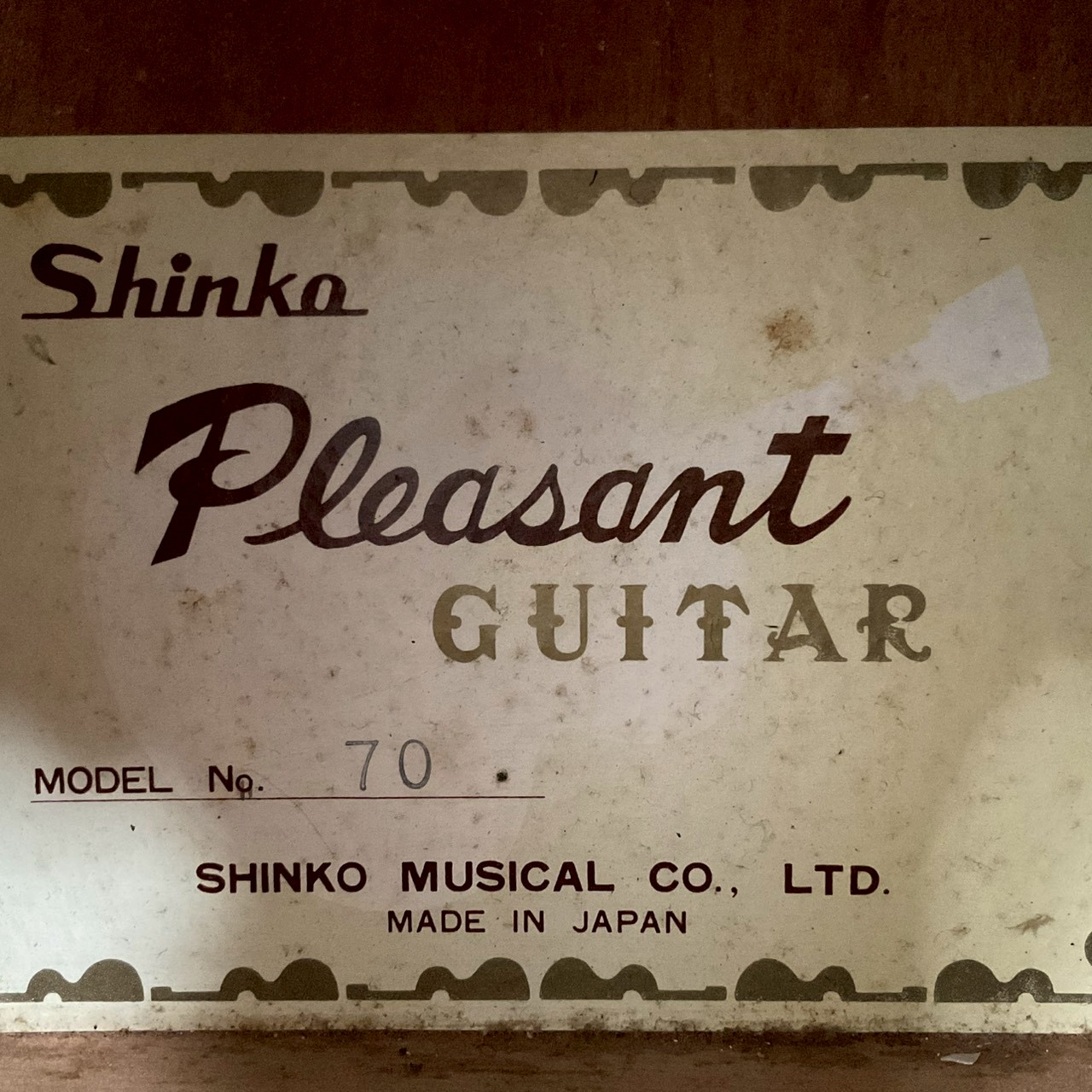 กีต้าร์คลาสสิค Shinko Pleasant : No.70
