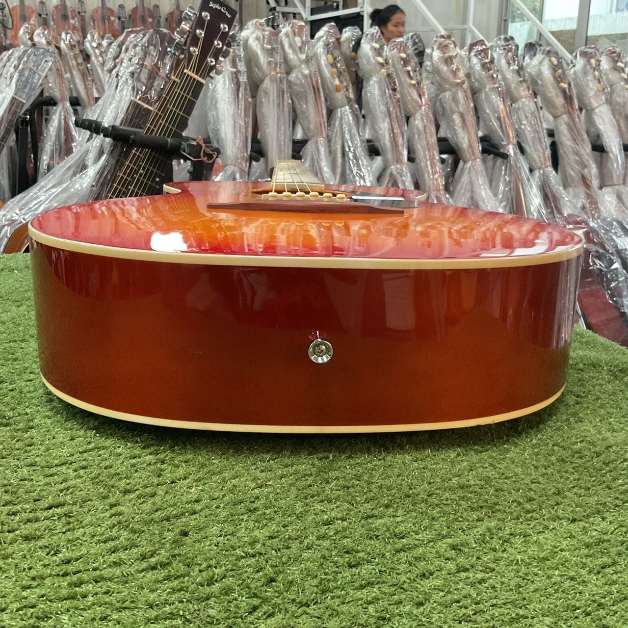 กีต้าร์โปร่ง Falcon : FSG-1F CAO