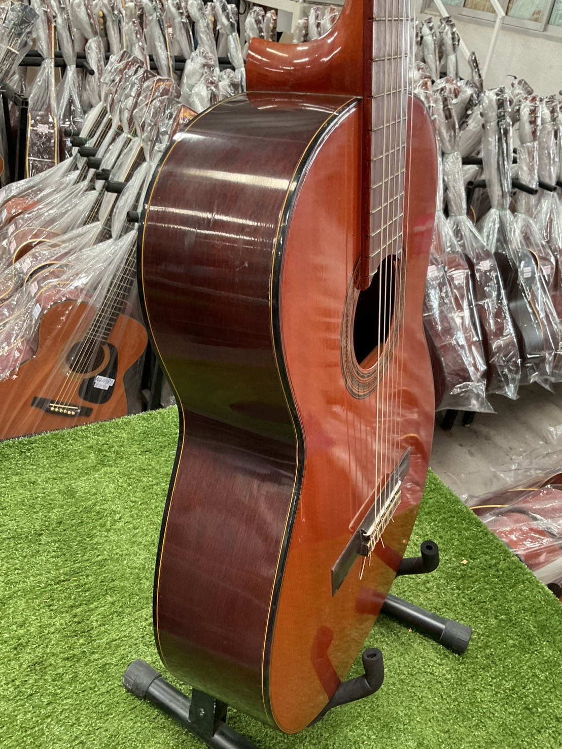 กีต้าร์คลาสสิค YAMAHA : G-70D
