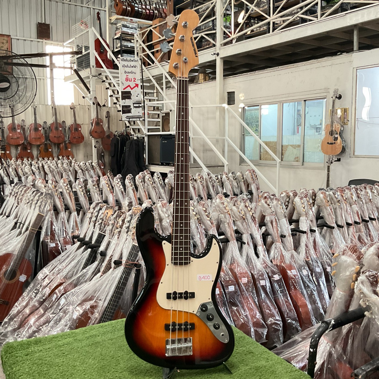 กีต้าร์เบส PlayTech