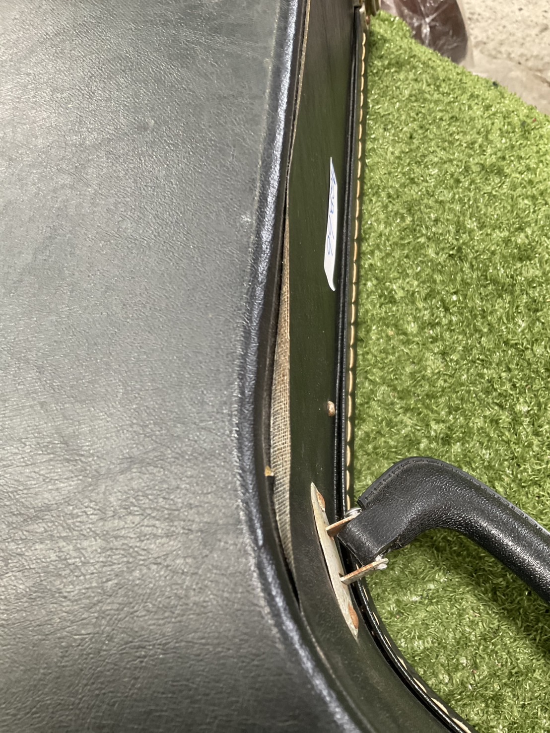 กล่องเคสกีต้าร์โปร่ง