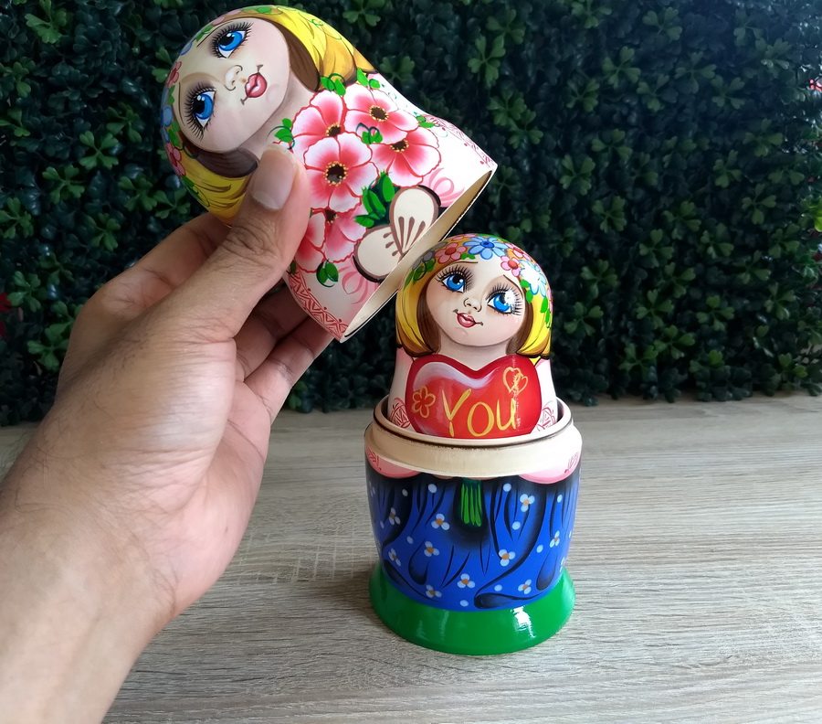ตุ๊กตาแม่ลูกดก (Matryoshka) - Premium Doll From Russia With Love "You Me Us"
