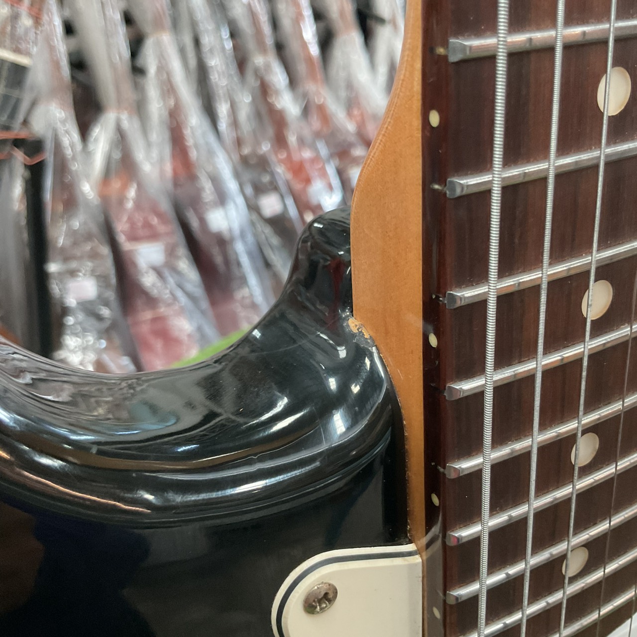 กีต้าร์ไฟฟ้า BUSKER'S