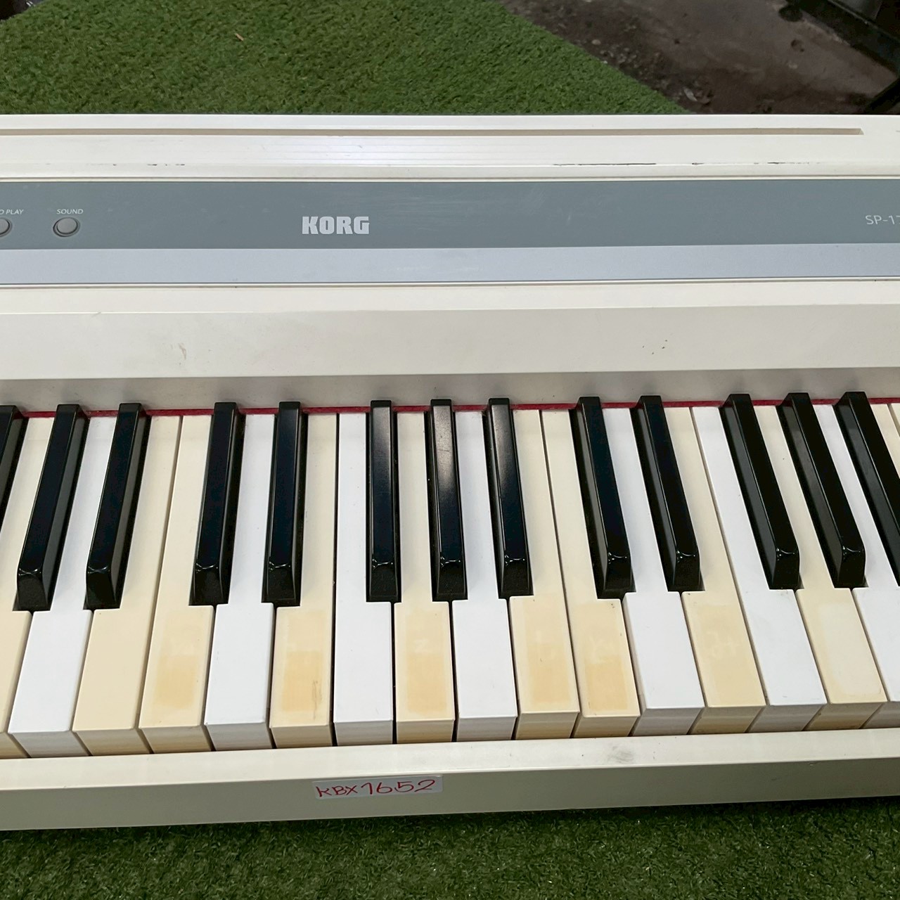 เปียโน KORG : SP-170S สินค้าไม่พร้อมใช้งาน (ต้องซ่อม)