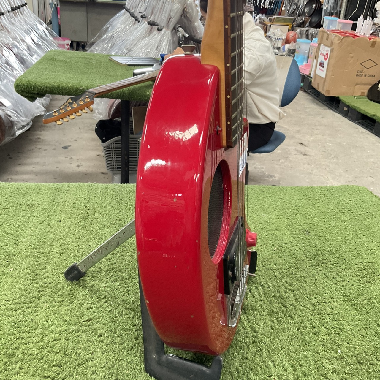 กีต้าร์ไฟฟ้า FERNANDES