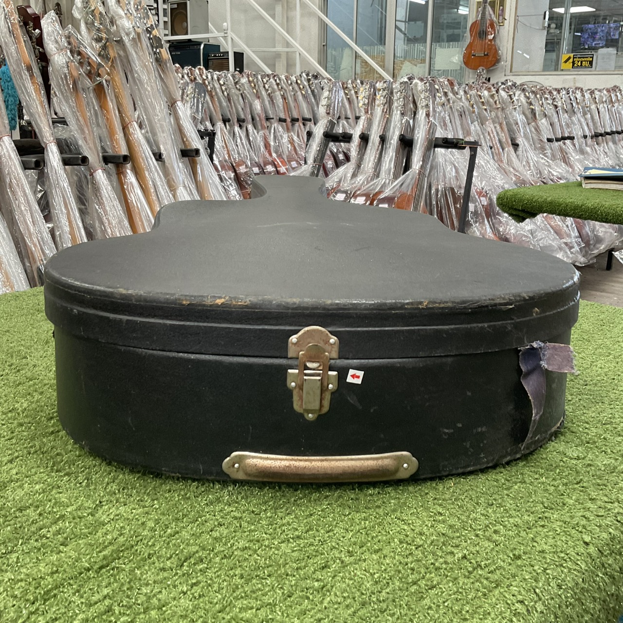 กล่องเคสกีต้าร์คลาสสิค