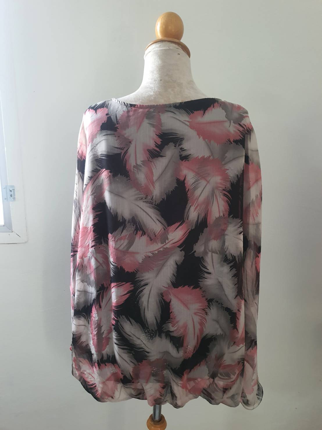 FF06434 เสื้อผ้ามือสอง ชีฟอง CRISELDA LONTOK อก 46 นิ้ว